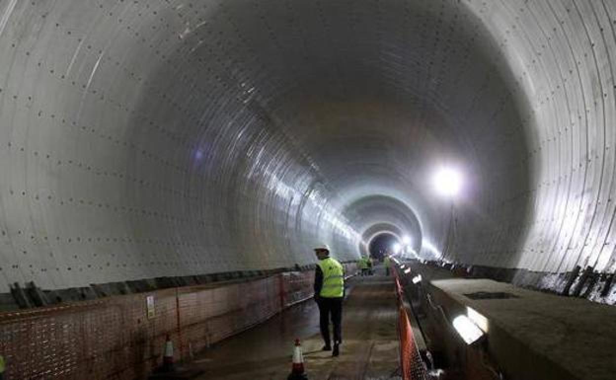 Interior de uno de los túneles. 