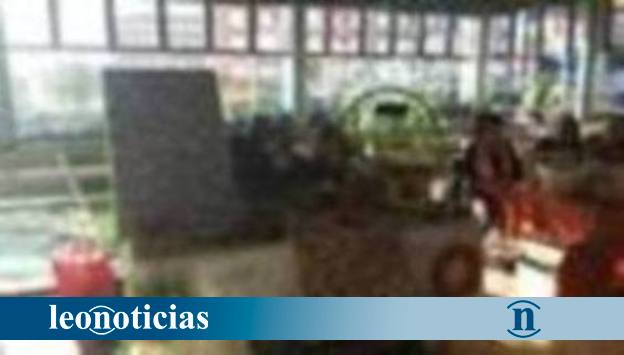 Fotos: El mercadillo solidario llega a Espacio León