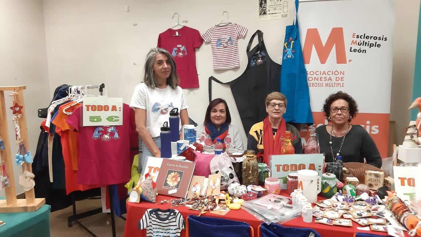 Fotos: El mercadillo solidario llega a Espacio León
