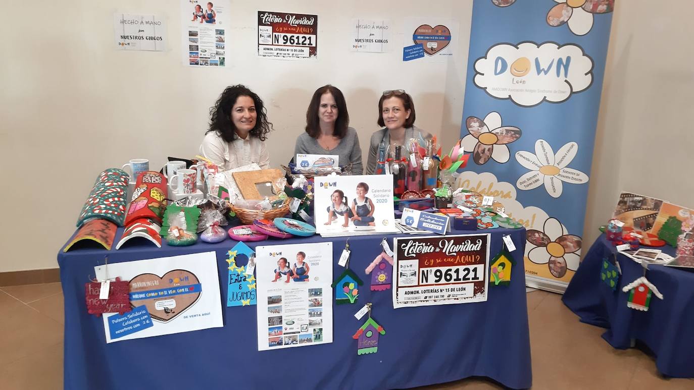 Fotos: El mercadillo solidario llega a Espacio León