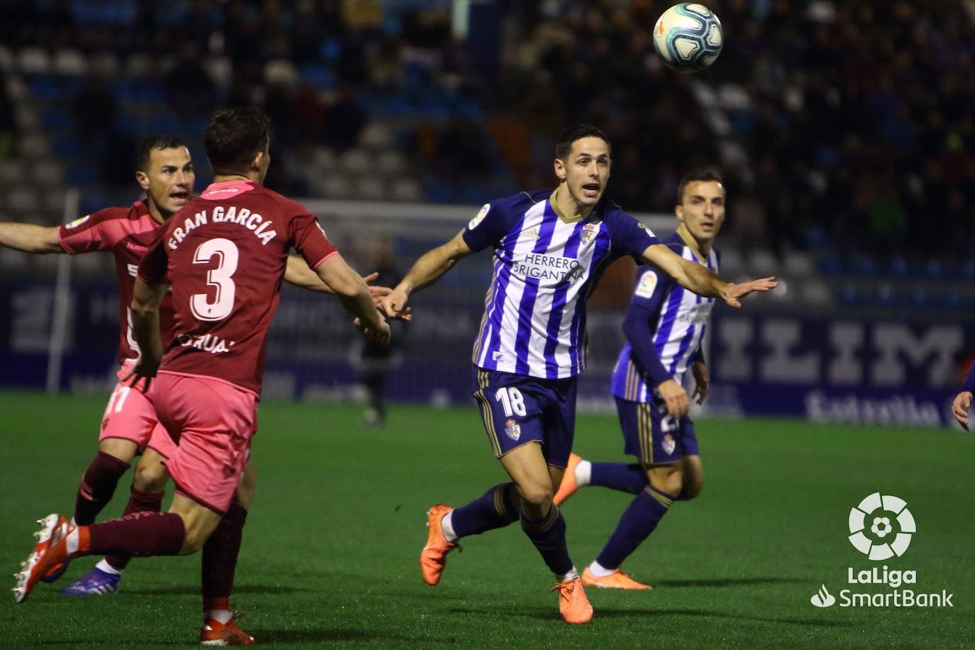 Fotos: Las imágenes del Deportiva-Albacete