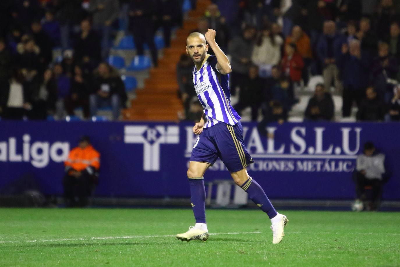 Fotos: Las imágenes del Deportiva-Albacete