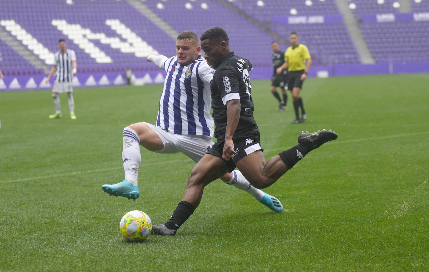 Fotos: Las imágenes del Valladolid B-Cultural