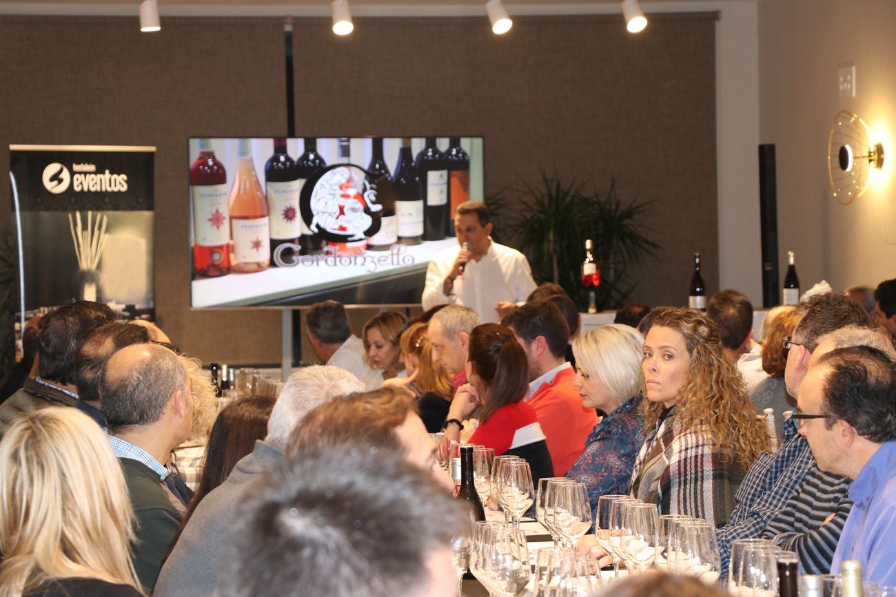 Bodegas Gordonzello presenta a la sociedad leonesa la añada del prieto picudo Gurdos 2019.