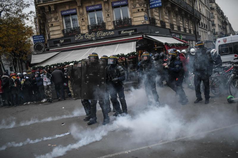 Fotos: Las calles francesas retumban contra Macron