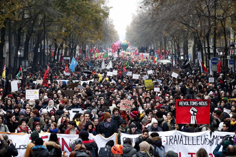 Fotos: Las calles francesas retumban contra Macron