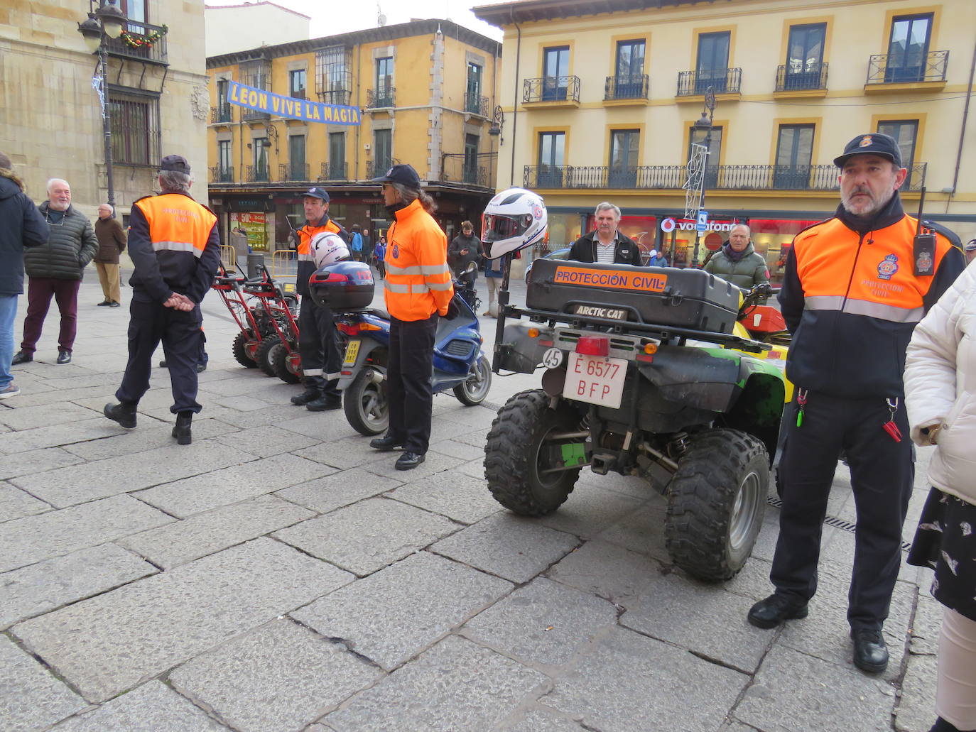 La ciudad de León muestra en una exposición los recursos de los que dispone este cuerpo y rendirá homenaje a los voluntarios más veteranos