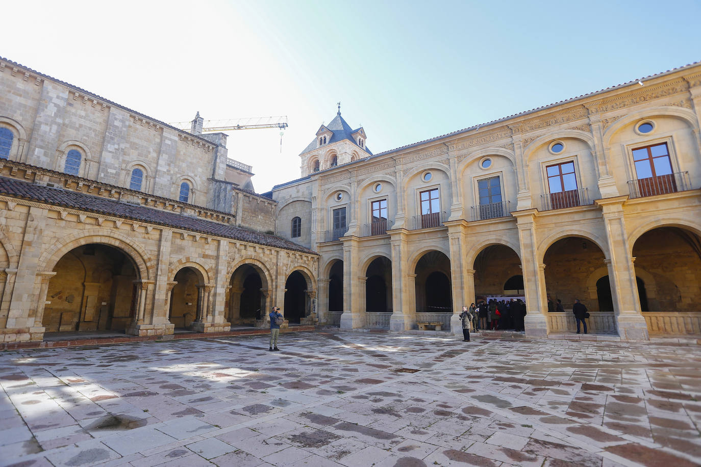 Fotos: Inauguración del Claustro de San Isidoro tras su rehabilitación