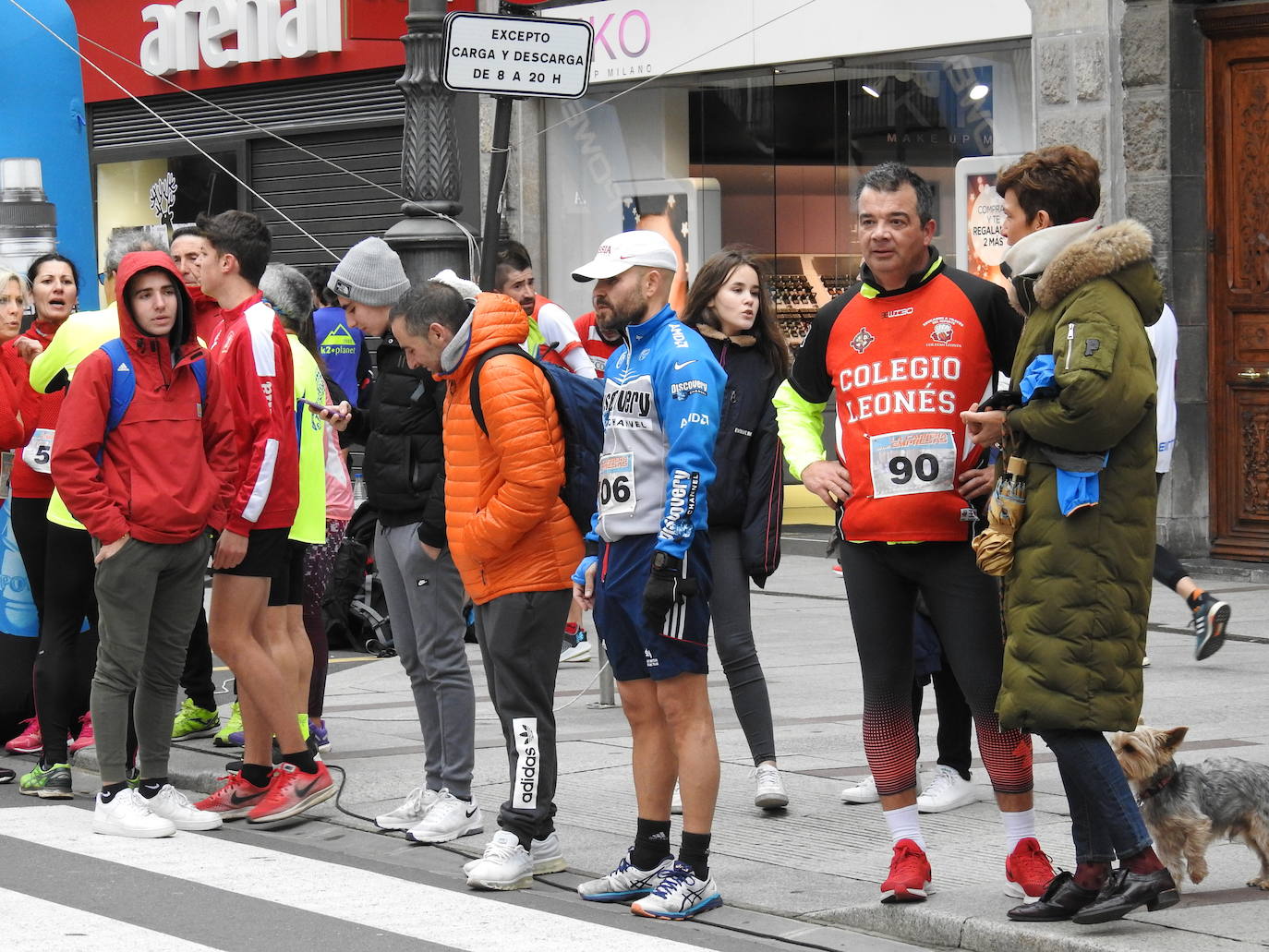 Más de 250 participantes se citan en la II Carrera de las Empresas con Ordoño II como perfecto circuito.