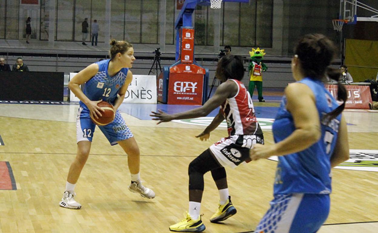 Embutidos Pajariel planta cara a las bajas y a un superior Citylift Girona