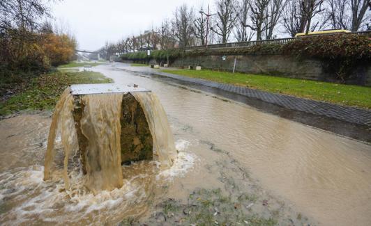 Imagen del río Bernesga a su paso por León.