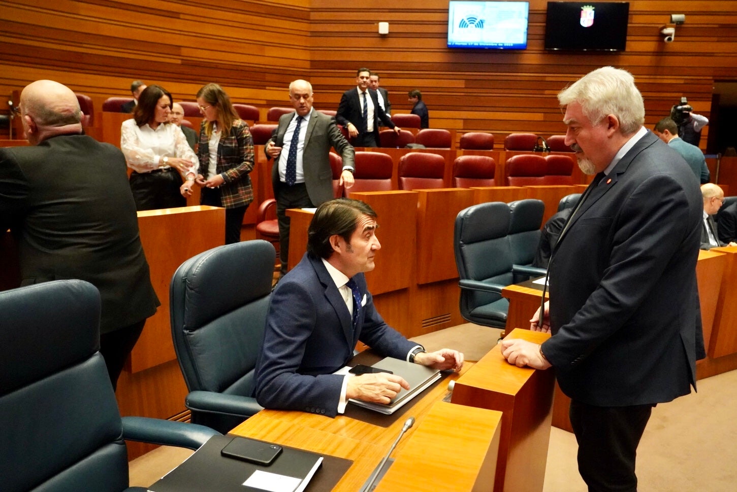 Fotos: Pleno de las Cortes de Castilla y León