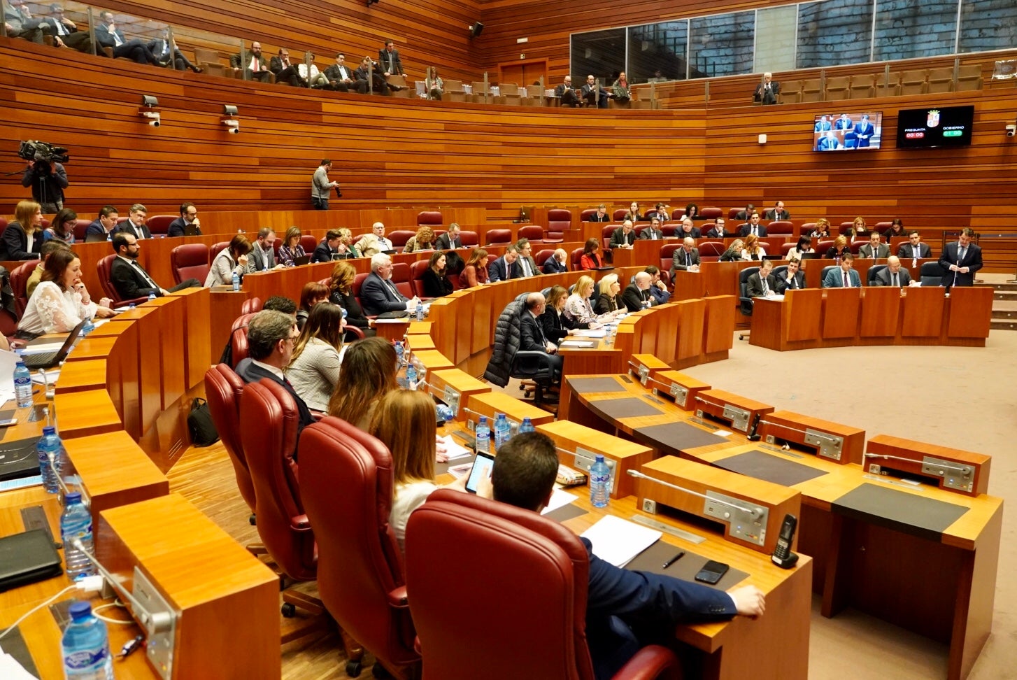 Fotos: Pleno de las Cortes de Castilla y León