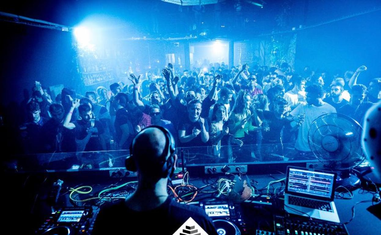 The Jungle Dancefloor.