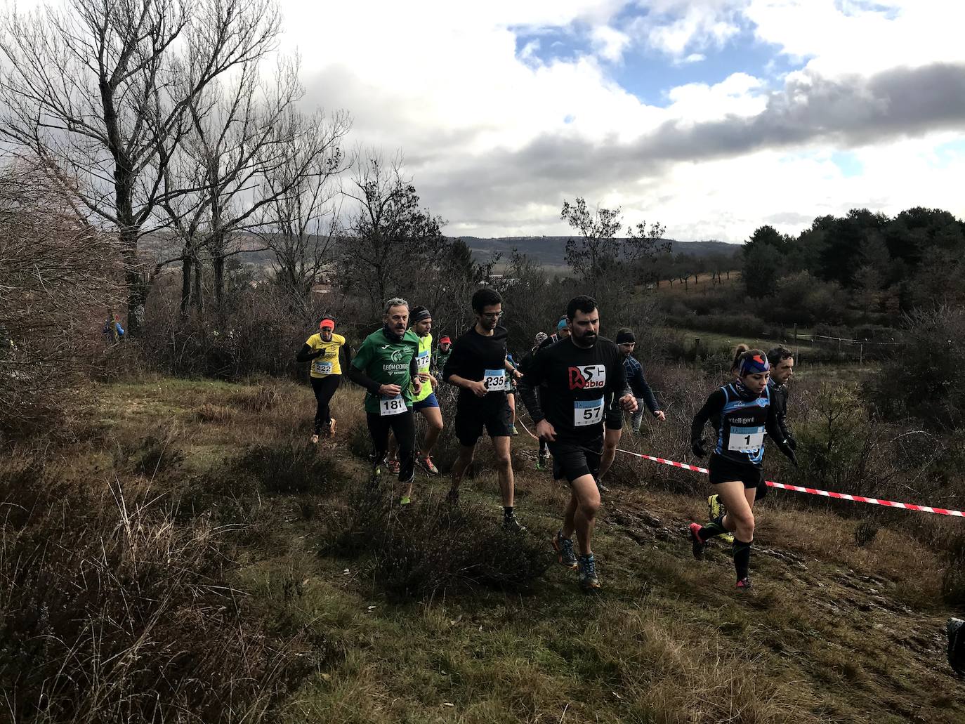 Fotos: Las mejores imágenes del Cross Navideño de Lorenzana
