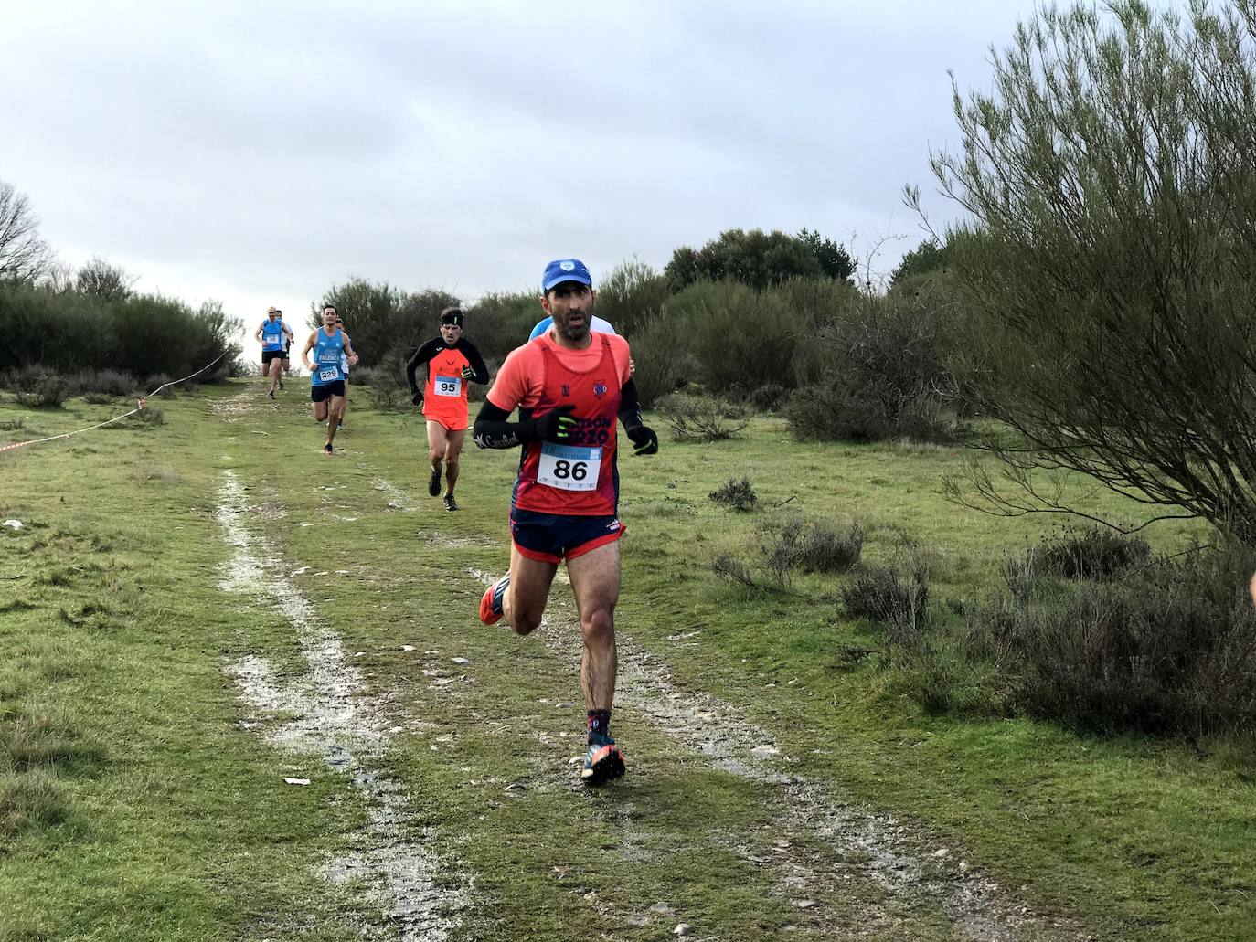 Fotos: Las mejores imágenes del Cross Navideño de Lorenzana