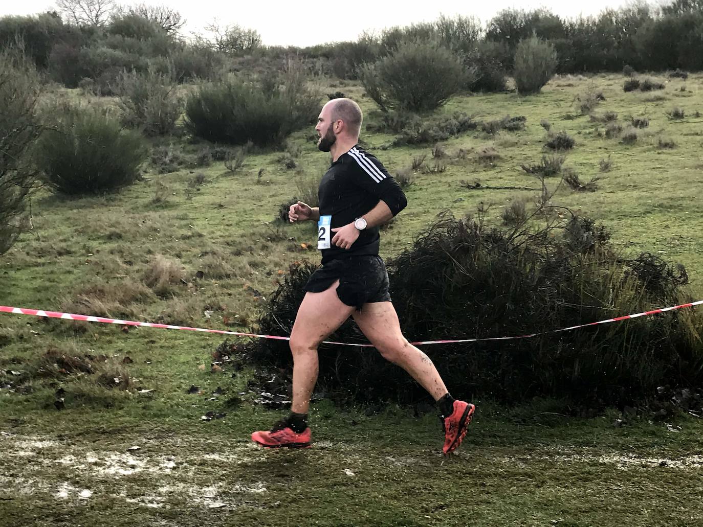 Fotos: Las mejores imágenes del Cross Navideño de Lorenzana