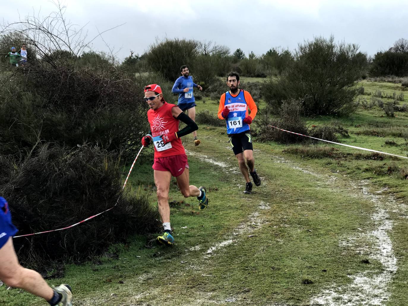 Fotos: Las mejores imágenes del Cross Navideño de Lorenzana