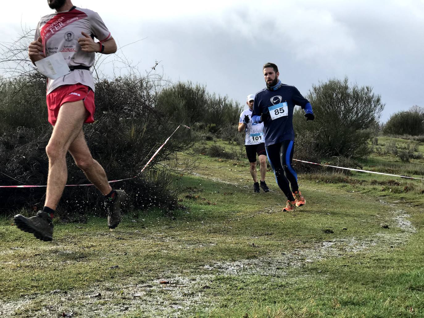 Fotos: Las mejores imágenes del Cross Navideño de Lorenzana