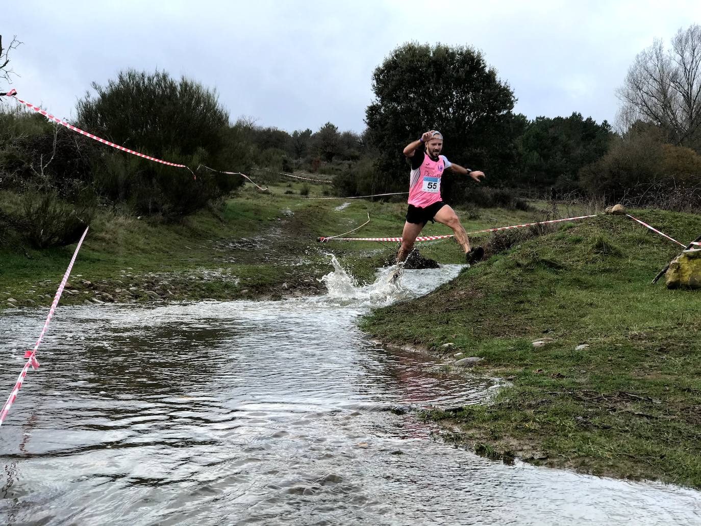 Fotos: Las mejores imágenes del Cross Navideño de Lorenzana