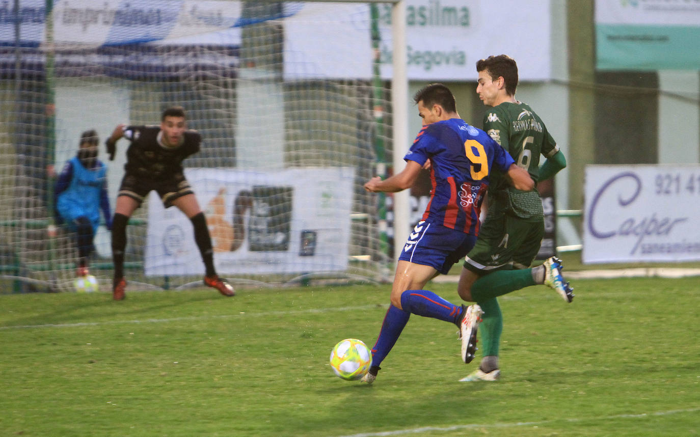 Fotos: Partido entre la Segoviana y el Astorga