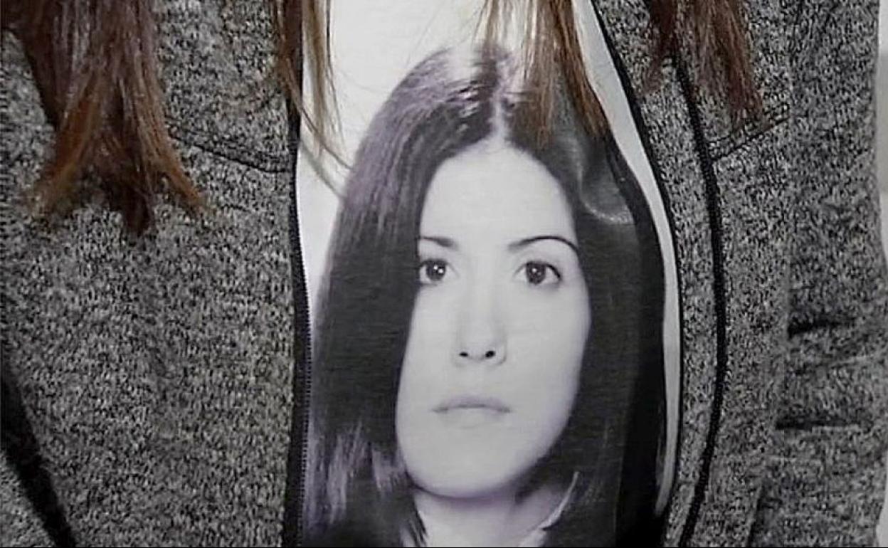 La imagen de Sheila Barrero impresa sobre una camiseta.