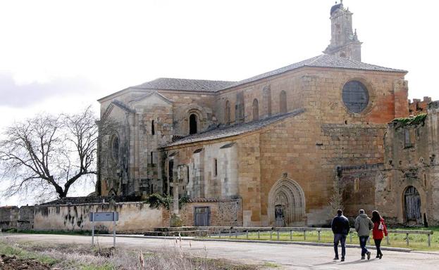 Vista del Monasterio de Sandoval en Mansilla Mayor. 