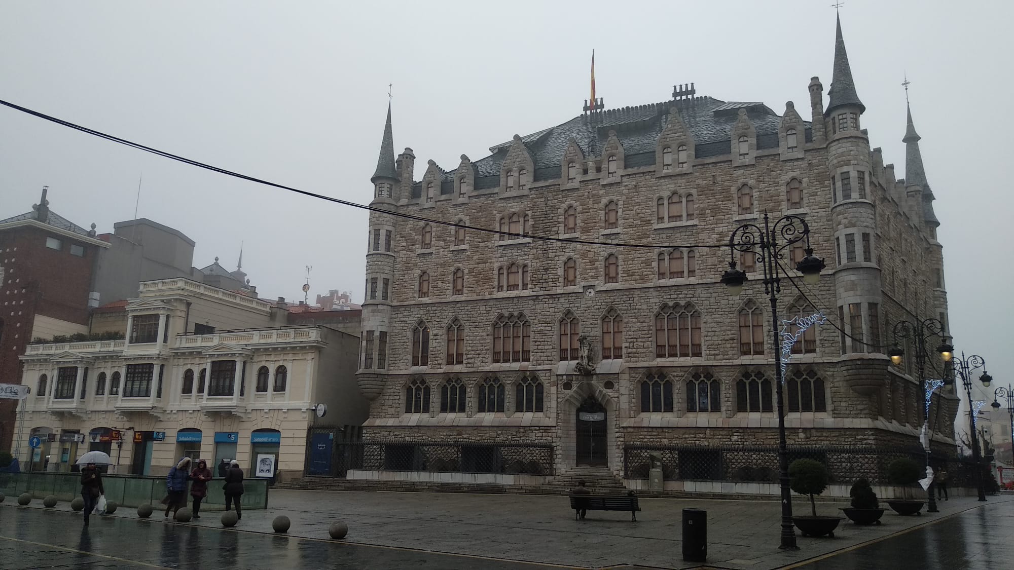 Fotos: León amanece con niebla en Nochebuena