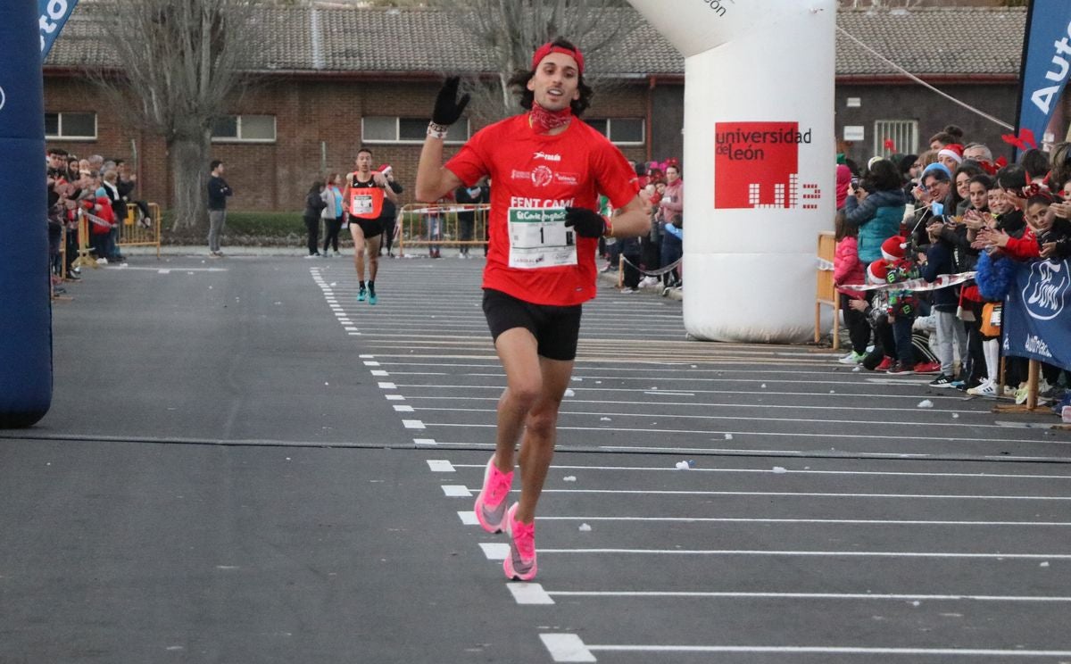 Jorge Blanco fue el vencedor de la San Silvestre de León 2019, seguido de Sergio Alegre y Álvaro Gutiérrez en un recorrido tradicional por la ciudad de 7 kilómetros que finalizó en el aparcamiento del Palacio de los Deportes.