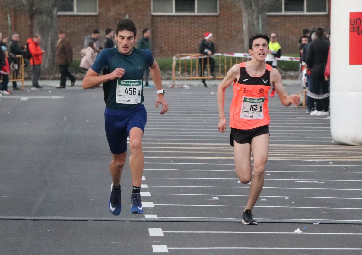 Jorge Blanco fue el vencedor de la San Silvestre de León 2019, seguido de Sergio Alegre y Álvaro Gutiérrez en un recorrido tradicional por la ciudad de 7 kilómetros que finalizó en el aparcamiento del Palacio de los Deportes.