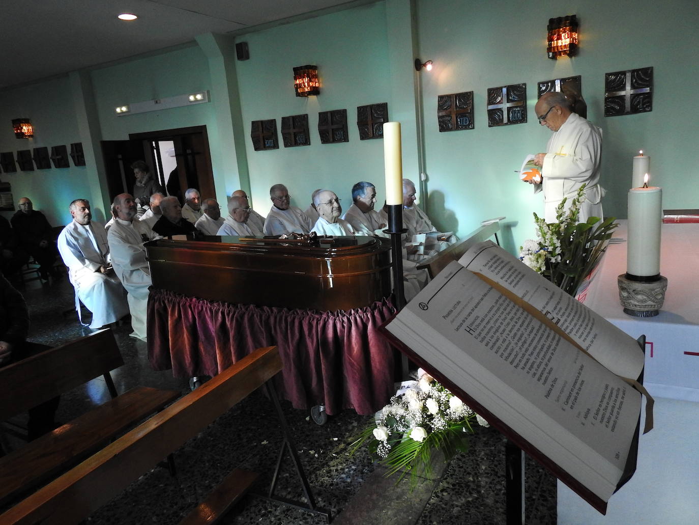 Fotos: Funeral en León por el claretiano Luis Villanueva