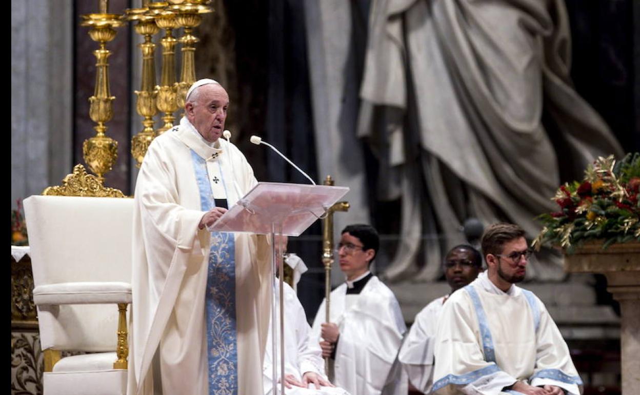 El papa Francisco, durante la primera misa del año 