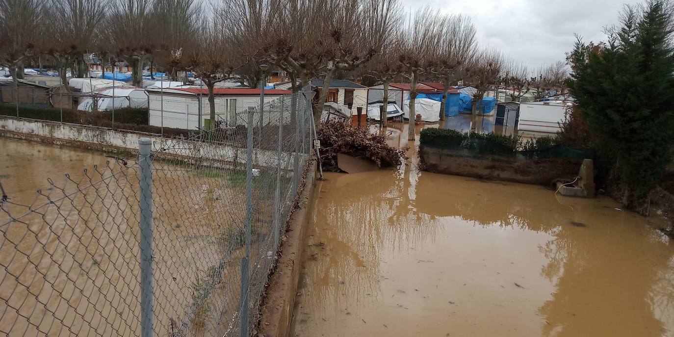 Fotos: Situación del camping de Sahagún