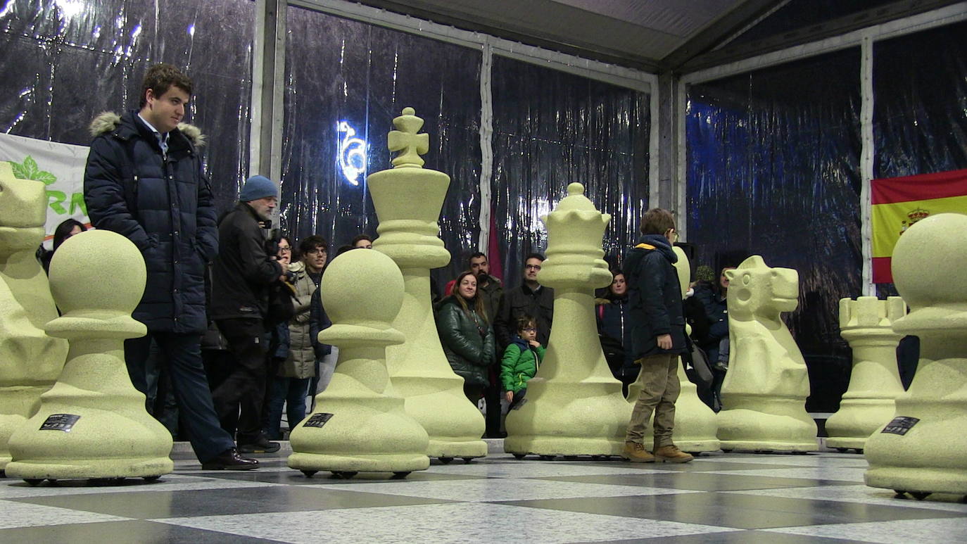 Fotos: El ajedrez más grande del mundo