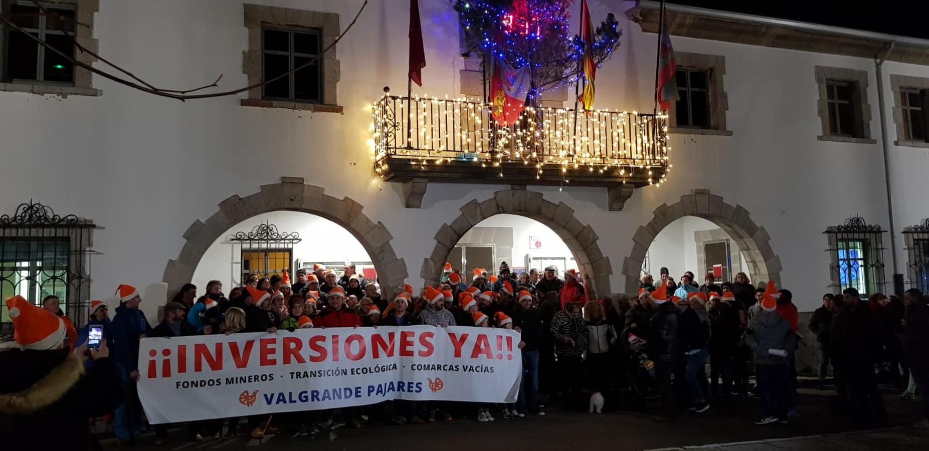 Fotos: Manifestación en Villamanín por el «abandono» de Valgrande-Pajares