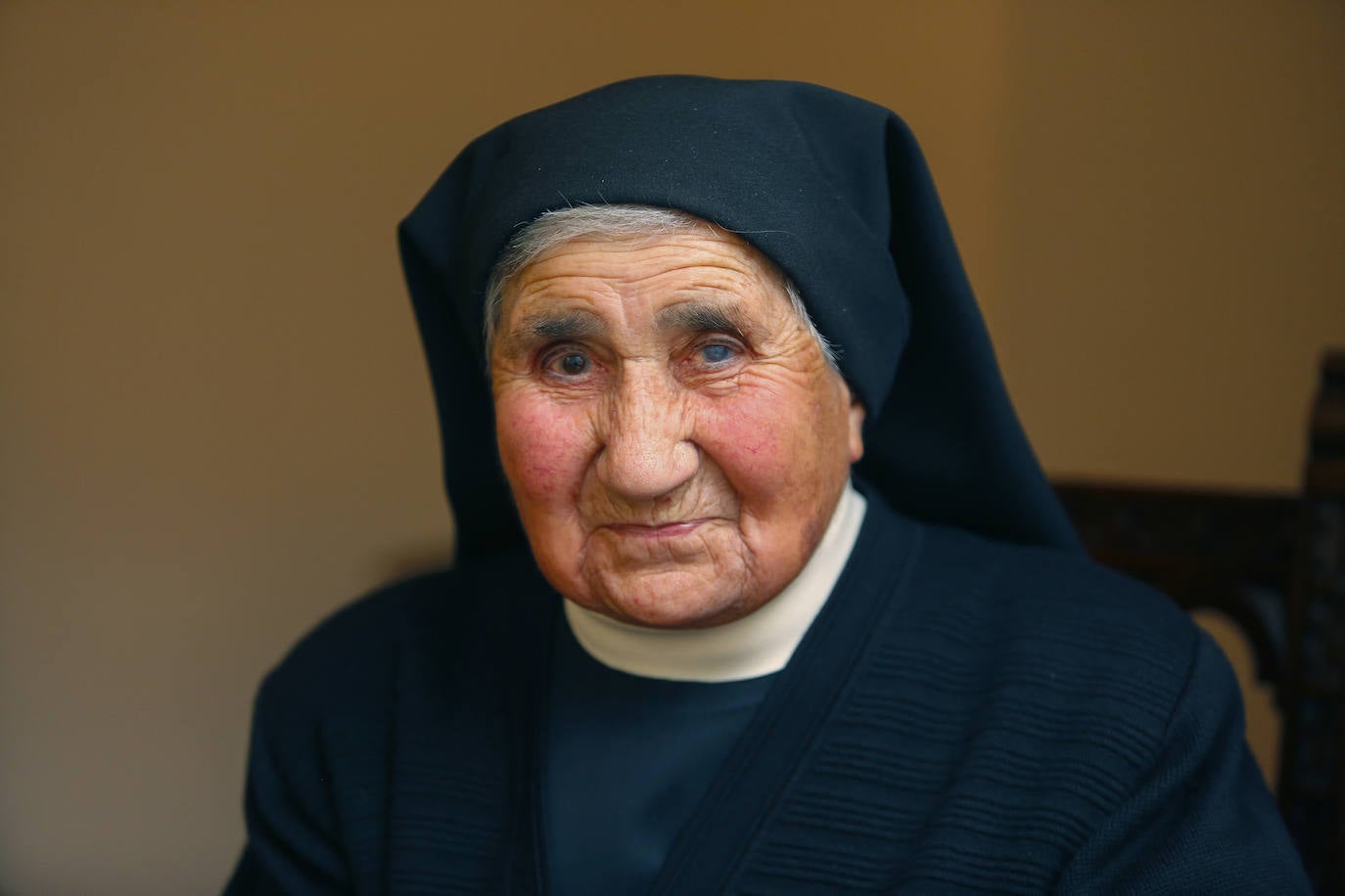 Fotos: Sor Caridad, hermana del Monasterio Cisterciense de Carrizo de la Ribera, celebra su 100 cumpleaños