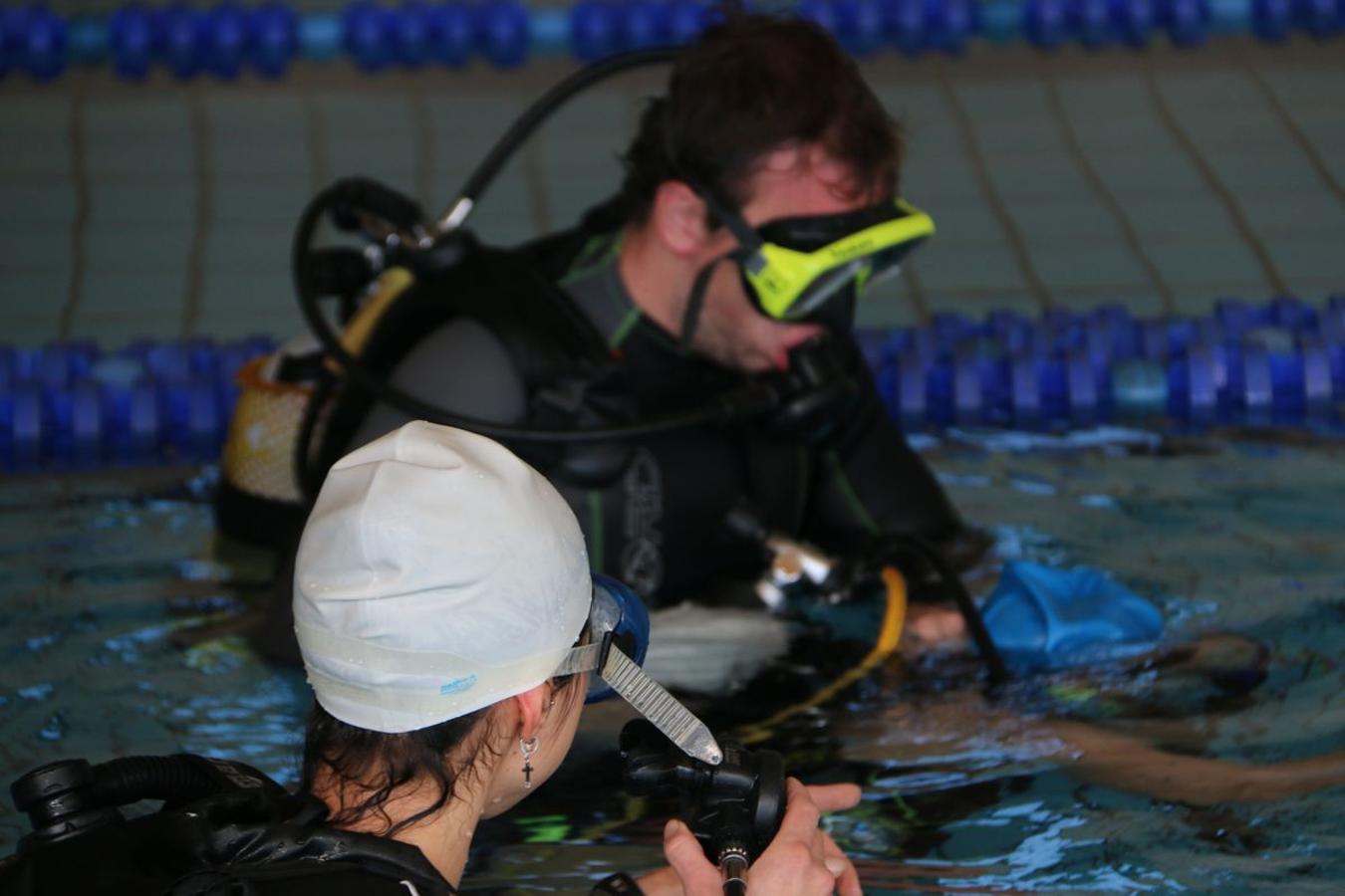 Fotos: Un Juguete por un Bautismo de Buceo