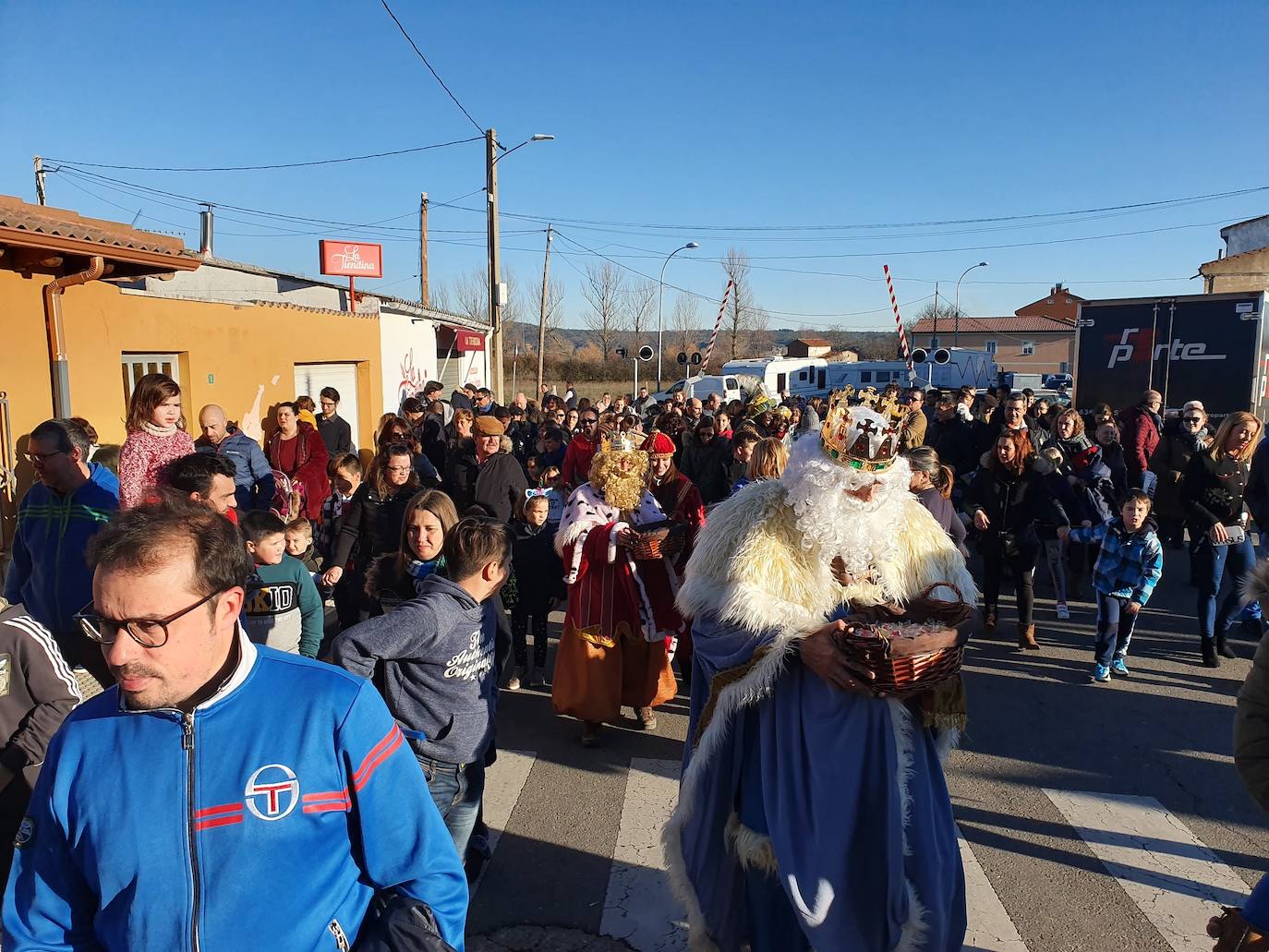 El municipio acoge el cortejo real de Melchor, Gaspar y Baltasar