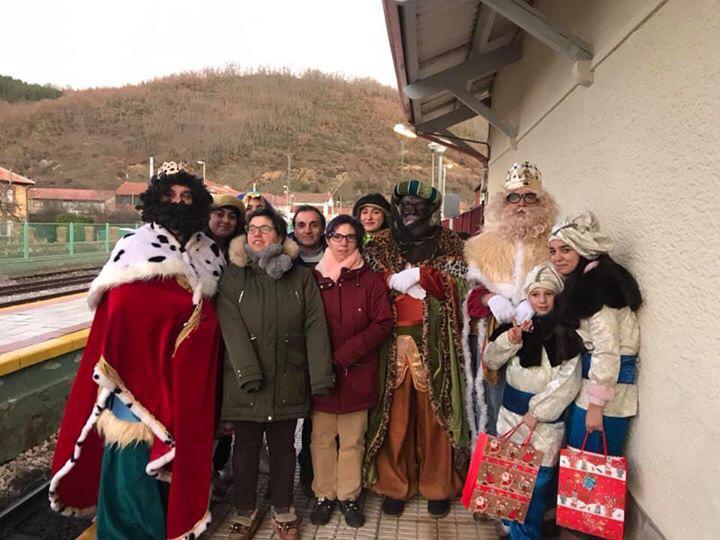 Fotos: Los Reyes Magos visitan Matallana de Torio