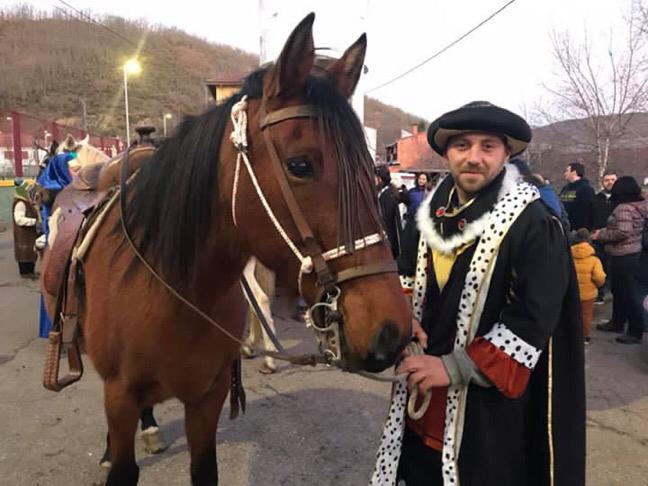 Fotos: Los Reyes Magos visitan Matallana de Torio