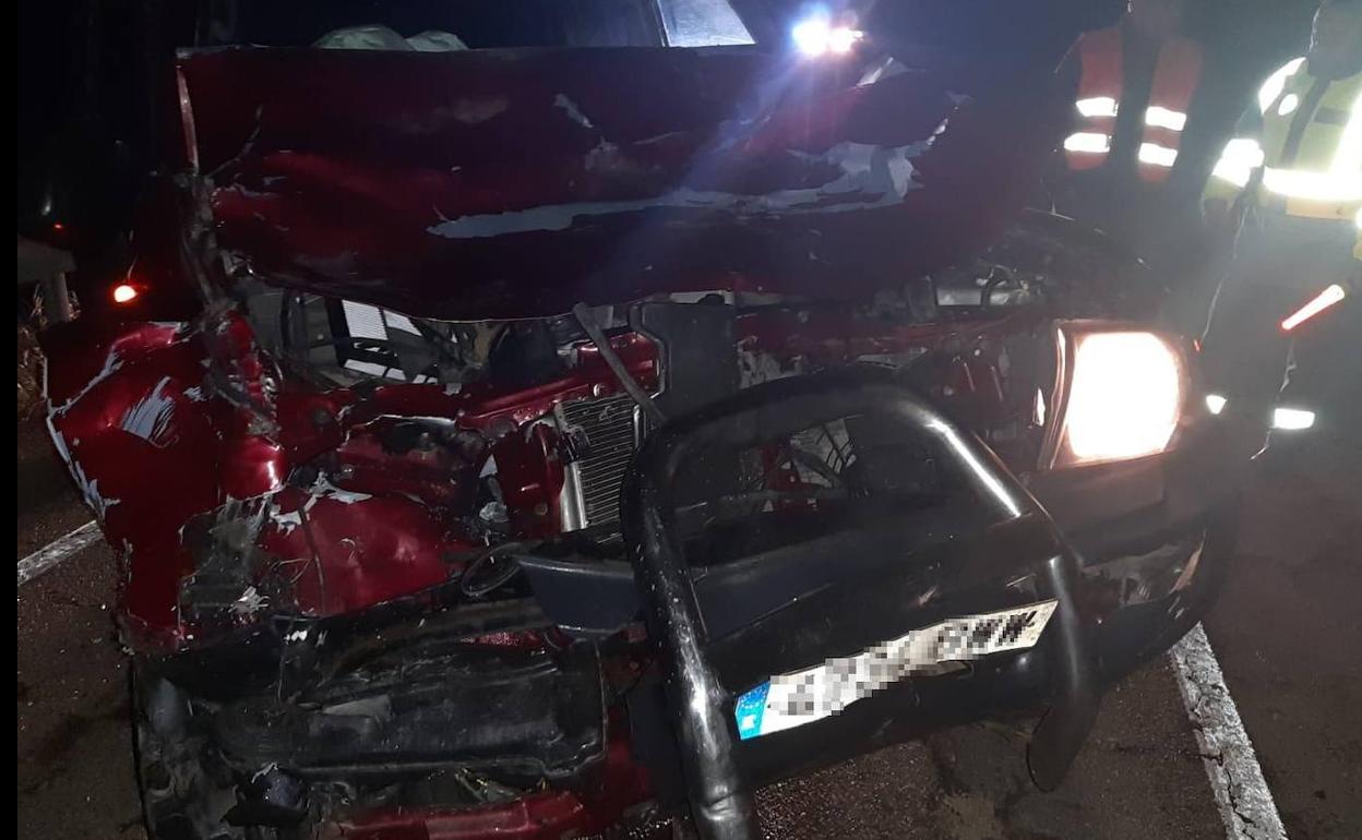 Imagen del vehículo tras el accidente. 