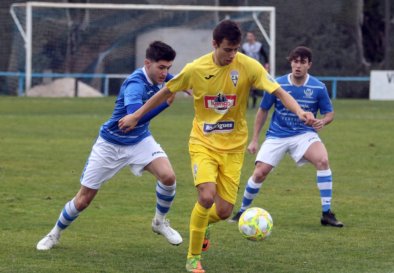 Un lance de un partido de La Bañeza.