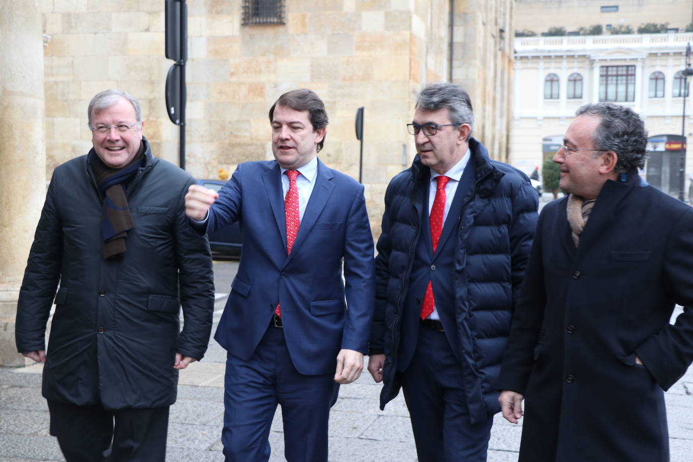 Fotos: Primer encuentro entre el alcalde de León, José Antonio Diez y el presidente de la Junta, Alfonso Fernández Mañueco