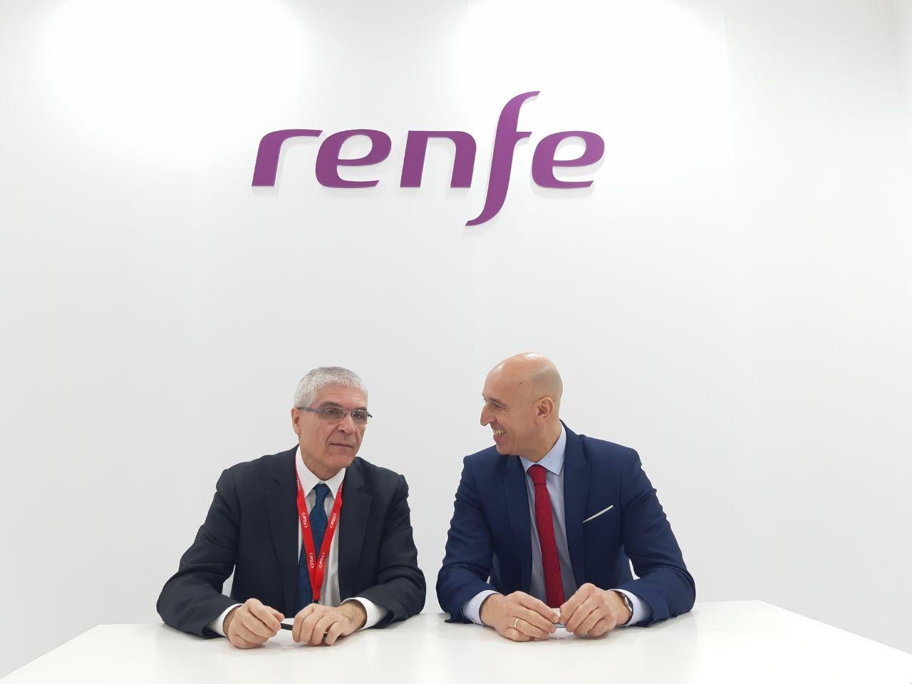 El Ayuntamiento y Renfe acuerdan fomentar y promocionar el turismo en León con descuentos y promociones.