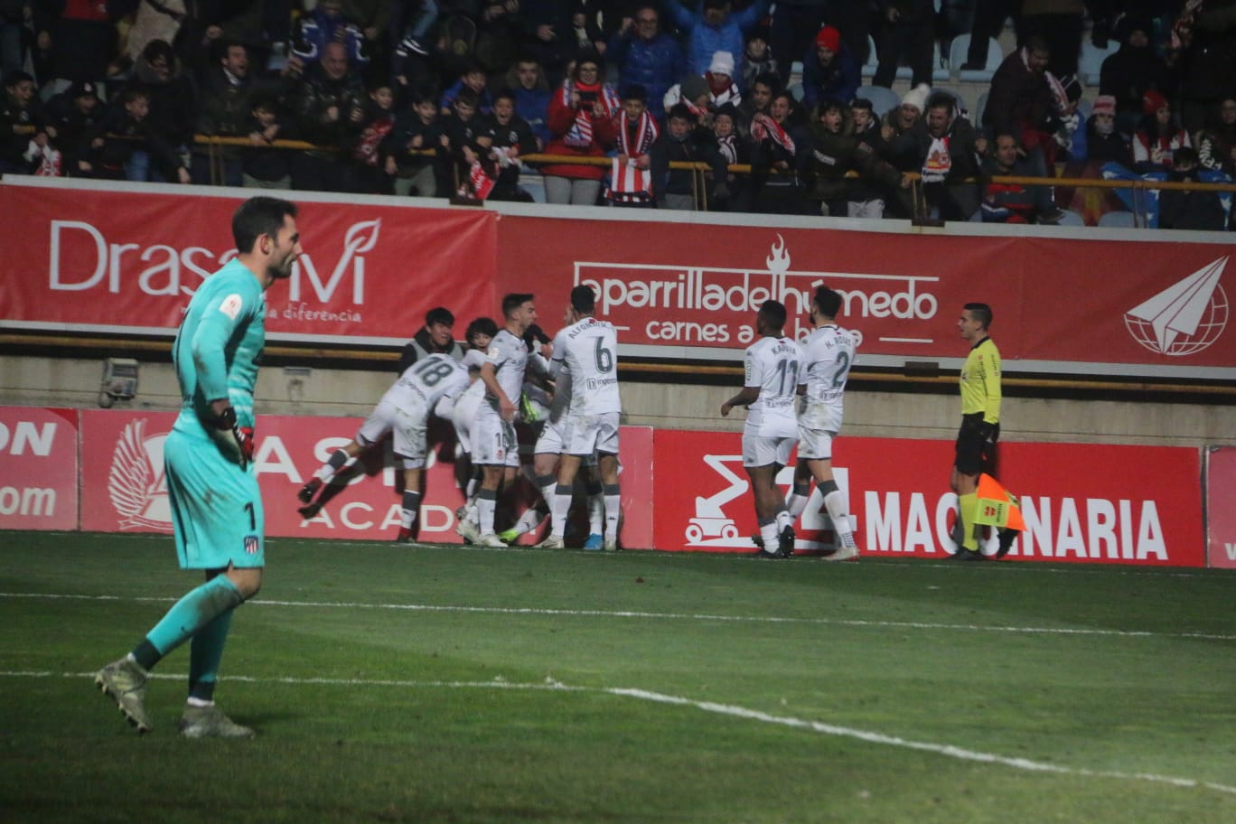 Los aficionados leoneses han disfrutado de 90 minutos de buen juego, nos vamos a la prórroga.