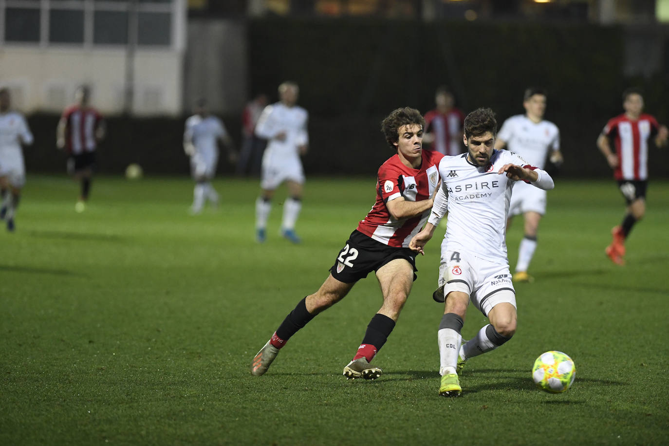 Fotos: Las imágenes del Bilbao Athletic-Cultural