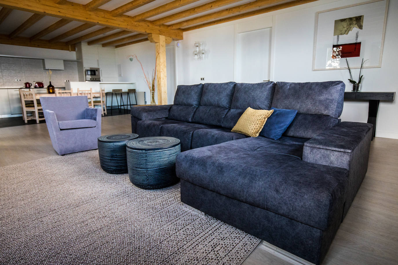 Ideal para una escapada en pareja o en familia, The Rock Suites&Spa ofrece un lugar idílico, un perfecto mirador hacia El Bierzo y unas instalaciones de auténtico lujo para disfrutar de momentos inolvidables.