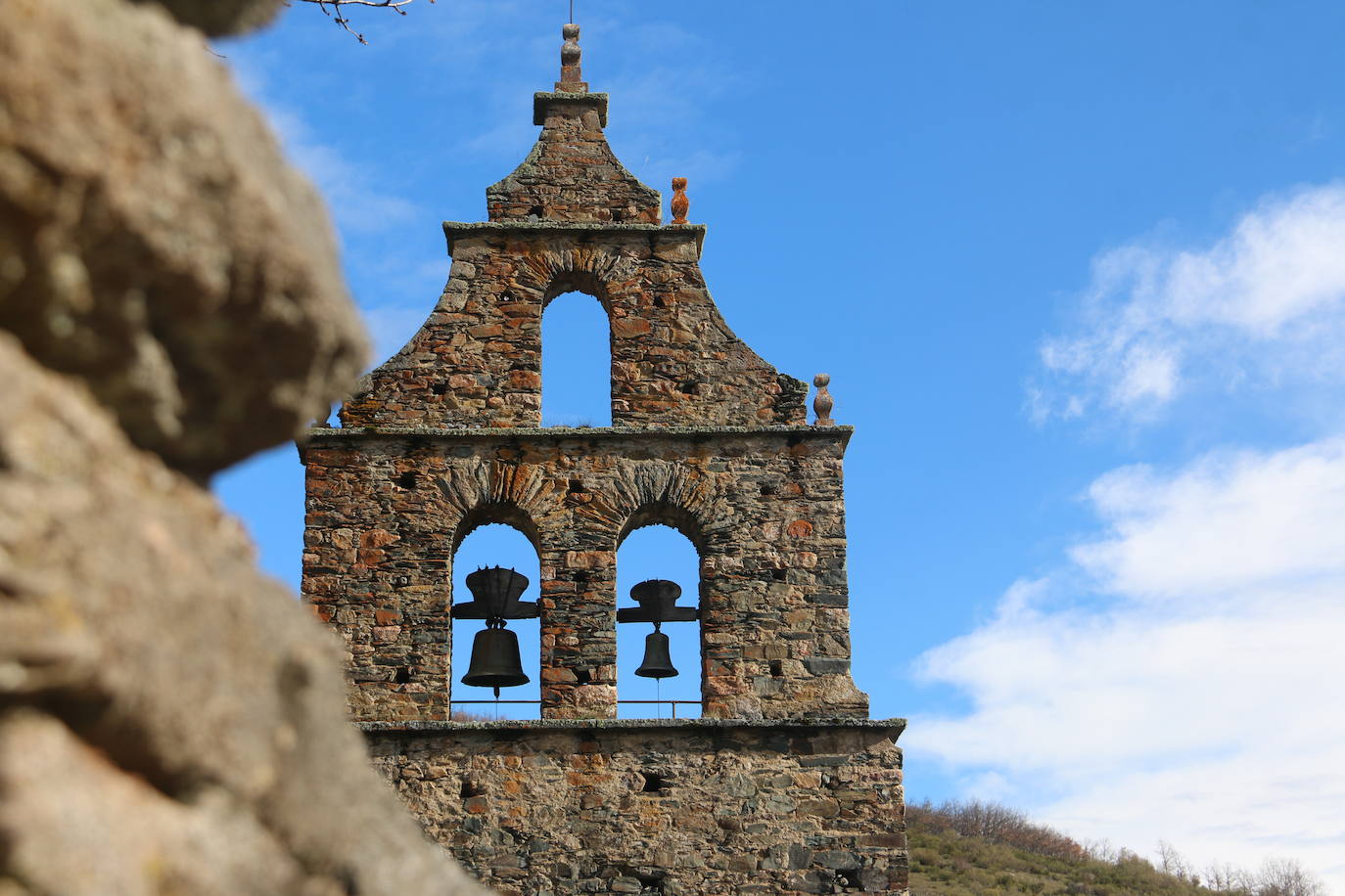 Riello es un paraje perfecto para reencontrase con el pasado, revivir la historia y rodearse de un entorno admirable.