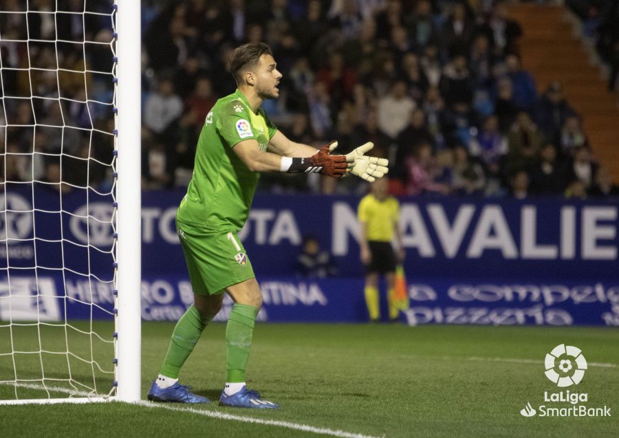 Fotos: Partido entre la Ponferradina y el Huesca