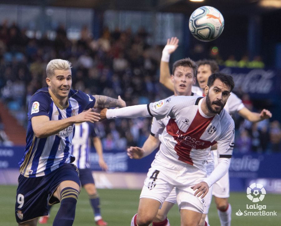 Fotos: Partido entre la Ponferradina y el Huesca